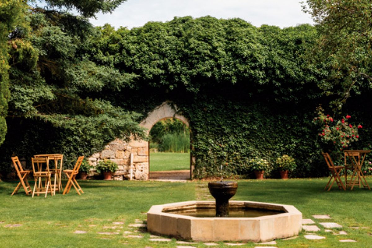 A9FE2D33-0F6E-45B8-A7D525CAC58C6BF6